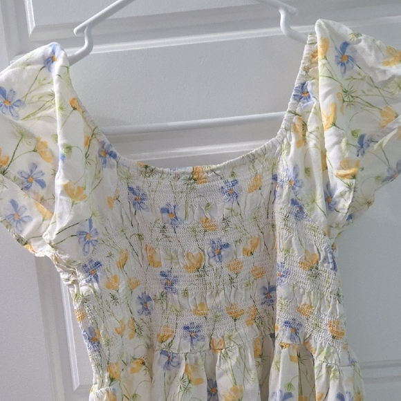Place Floral Dress with Ruffle Detail - Picture 4 of 4